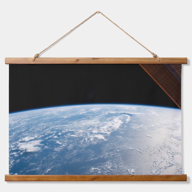 Sonnenschein in den Gewässern des Pazifiks Wandteppich Mit Holzrahmen (Vorne)