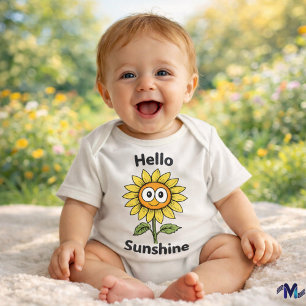 Sonnenschein in einem kleinen Kleinkind-Karosserie Baby Strampler