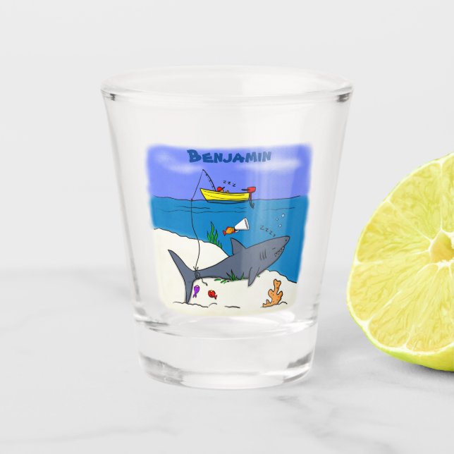 Sonnenschlafhai und Fischerei Cartoon Schnapsglas (Vorderseite)