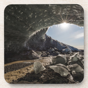 Sonnenstrahlen am Eingang der Eishöhle Untersetzer