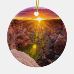 Sonnenstrahlen in Canyon de Chelly, AZ Keramikornament