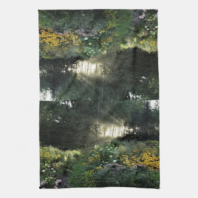 Sonnentage im Garten der verspäteten Jahreszeit Geschirrtuch (Vertikal)