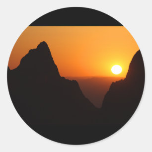 Sonnenuntergang am Fenster Runder Aufkleber