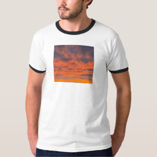 Sonnenuntergang am Feuer T-Shirt