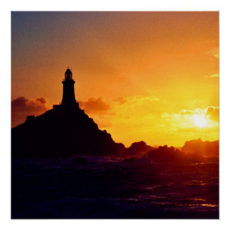 Sonnenuntergang am Leuchtturm Corbiere Poster