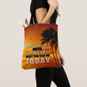 Sonnenuntergang am Palmenstrand   motivierend Satz Tasche