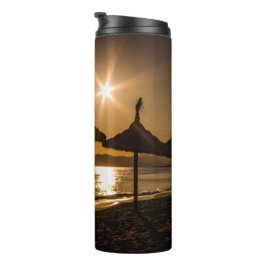 Sonnenuntergang am Strand, Mallorca, Spanien Thermosbecher