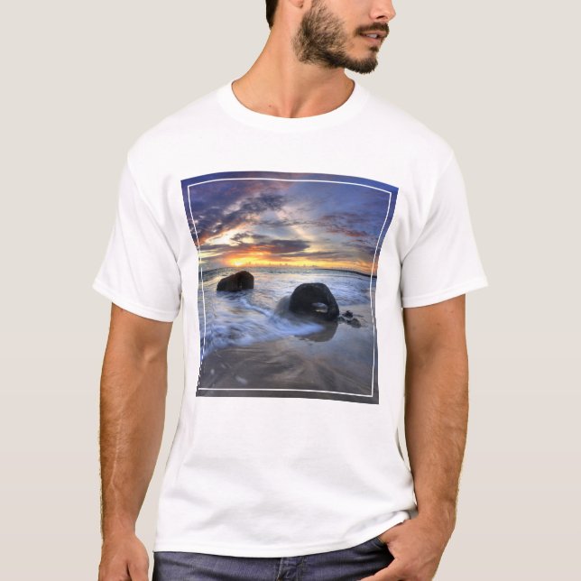 Sonnenuntergang an Kedonganan Strand T-Shirt (Vorderseite)