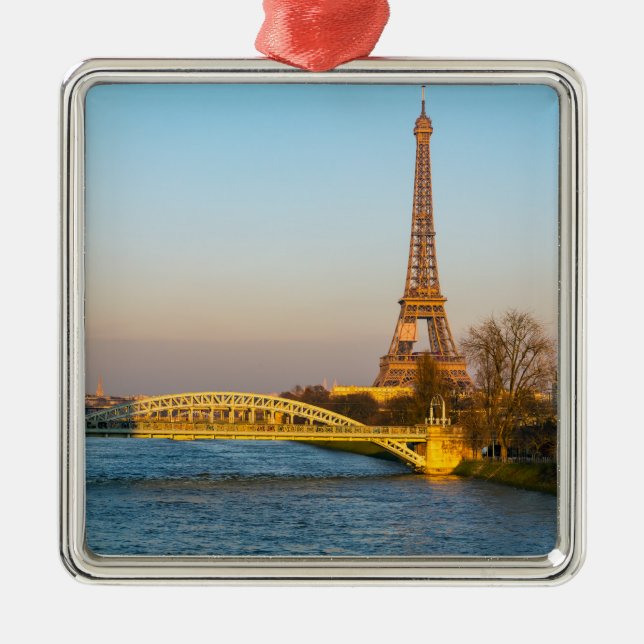 Sonnenuntergang auf dem Eiffelturm und Pont Rouell Ornament Aus Metall (Vorne)