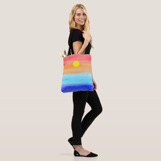 Sonnenuntergang auf dem Meer Aquarell Abstrakte Ku Tasche (Am Model)