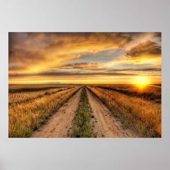 Sonnenuntergang auf der Landstraße Poster (Vorne)