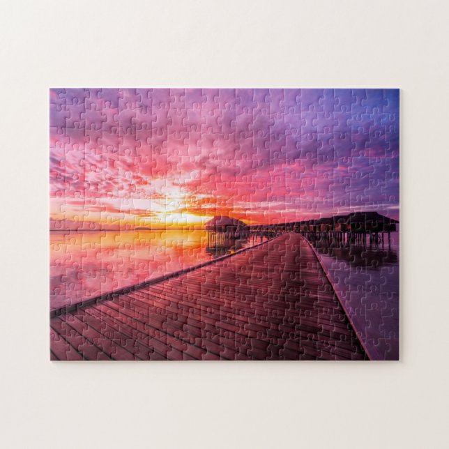 Sonnenuntergang auf Wasser-Landhaus-Erholungsort (Horizontal)