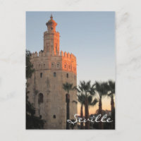 Sonnenuntergang beleuchteter Goldener Turm in Sevi