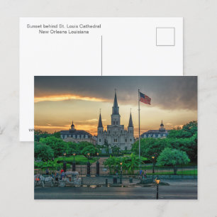 Sonnenuntergang hinter der Postkarte der Kathedral