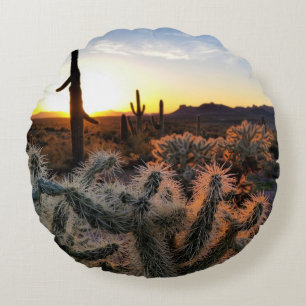 Sonnenuntergang in Arizona Sonoran-Wüste mit Sagua Rundes Kissen