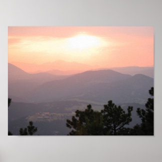 Sonnenuntergang in den Bergen 2 groß Poster