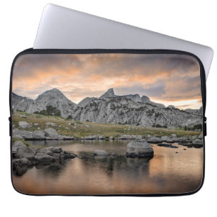 Sonnenuntergang in Pyramid See Laptopschutzhülle