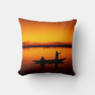 Sonnenuntergang Landschaft mit einem Boot-68465 Kissen