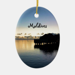 Sonnenuntergang-Malediven-Strand-Haus-Boots-Oval Keramik Ornament