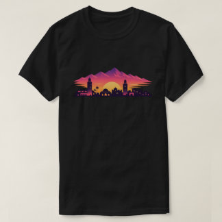 Sonnenuntergang Marokkanisches Stadtbild T-Shirt