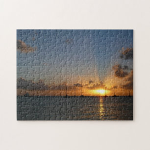 Sonnenuntergang mit Segelbooten Tropical Landscape