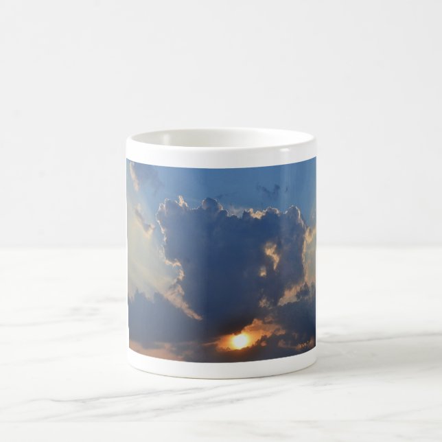 Sonnenuntergang mit Teacup Cloud Formation von STa Kaffeetasse (Mittel)