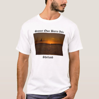 Sonnenuntergang über Burra Insel T-Shirt