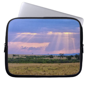 Sonnenuntergang über dem Masai Mara. Laptopschutzhülle