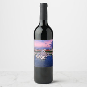 Sonnenuntergang über dem Springbrunnen in Wien Weinetikett