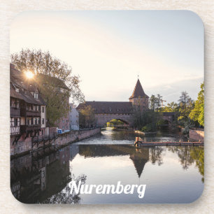 Sonnenuntergang über der alten mittelalterlichen B Getränkeuntersetzer