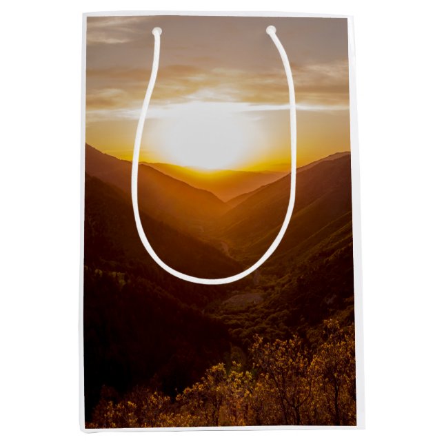 Sonnenuntergang über der Berglandschaft Mittlere Geschenktüte (Vorderseite)