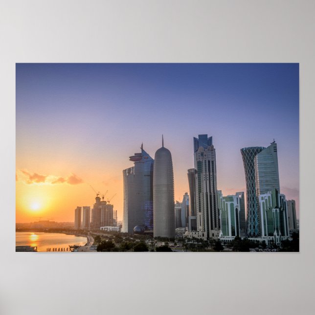 Sonnenuntergang über der Stadt Doha, Katar Poster (Vorne)
