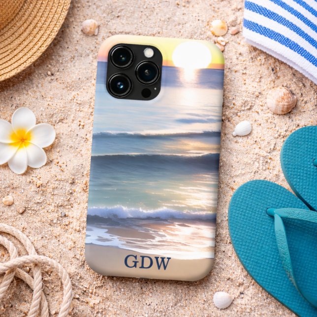 Sonnenuntergang über der Strandmonogramm Case-Mate iPhone Hülle (Von Creator hochgeladen)