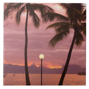Sonnenuntergang über Moorea vom Sofitel Maeva Bea Fliese