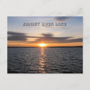 Sonnenuntergang über See Postkarte