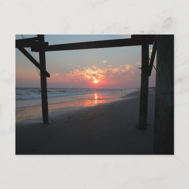 Sonnenuntergang unter dem Pier - Eicheninsel, NC Postkarte (Vorderseite)