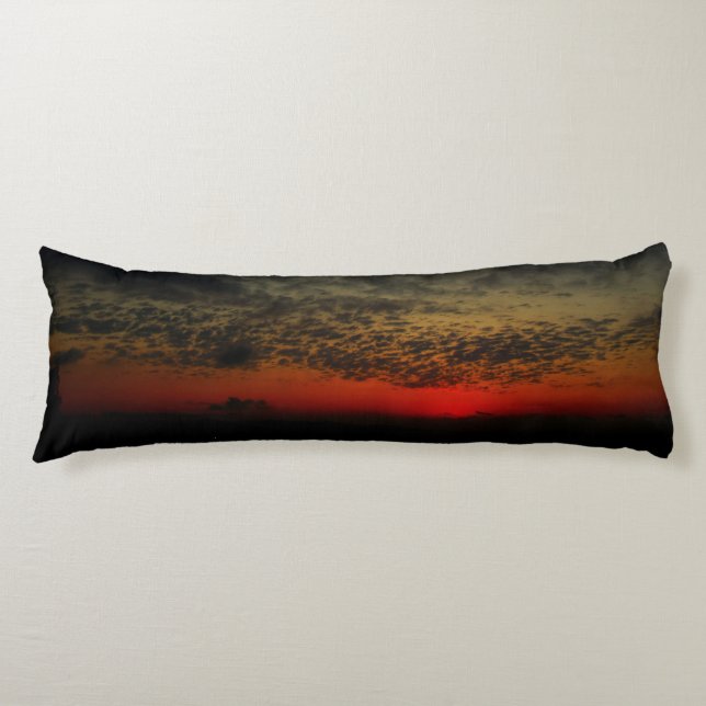 Sonnenuntergang vor dem Sturm Seitenschläferkissen (Vorderseite)