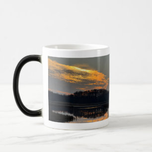Sonnenuntergang Wasserspiegelung Reflexions-Tasse Verwandlungstasse