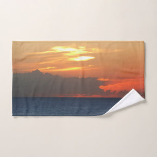 Sonnenuntergang Wolken und Segelboot Seascape Handtuch