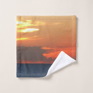 Sonnenuntergang Wolken und Segelboot Seascape Waschlappen