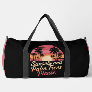 "Sonnenuntergänge und Palmen bitte" - Retro-Strand Duffle Bag