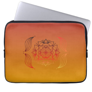 Sonnenuntergangs-Blütenflamme – Warme Florale Ener Laptopschutzhülle
