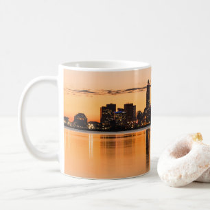 Sonnenuntergangshimmel Stadtbild Flusslandschaft C Kaffeetasse