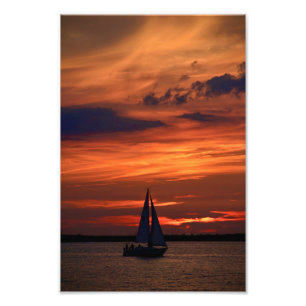 Sonnenuntergangskunstwerk über Segelboot Fotodruck