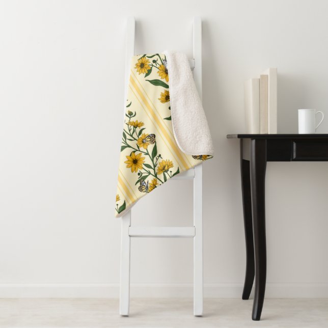 Sonnenwurzelblumenstreifen auf weißem Boden Sherpadecke (Beispiel)