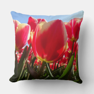 Sonnige Red Tulips Nah Up Throw Kissen