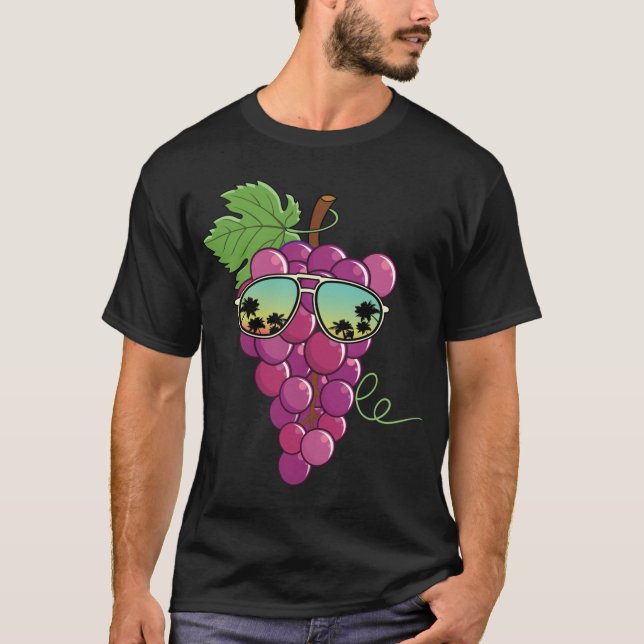 Sonnige rote Trauben mit Sonnenbrille Ausstattung  T-Shirt (Vorderseite)