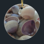 Sonnige Sommerhäuser, Sea Muschel Beach Keramikornament<br><div class="desc">Sonnige Sommerhäuser,  Sea Muschel Beach</div>