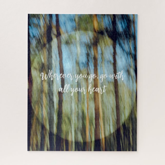 Sonniger Kiefernwald (Vertikal)