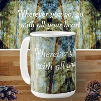 Sonniger Kiefernwald Kaffeetasse